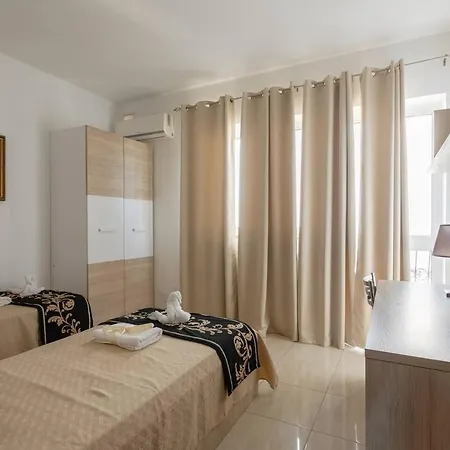 Gianni Apartman Pietà